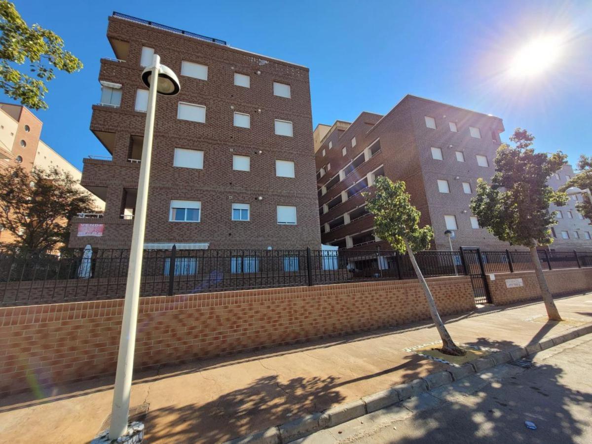 Schoene Ferienwohnung Ca. 350M Vom Strand Entfernt Oropesa del Mar Ngoại thất bức ảnh